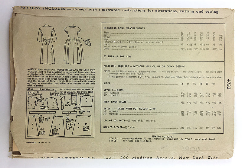 Simplicity 4732 1940s Housedress with Matching Oven Mitt Sewing Pattern