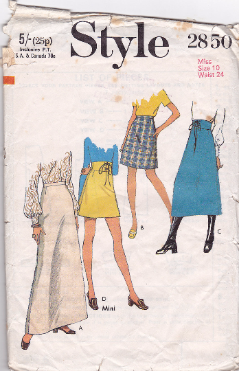 Style 2850 Vintage Sewing Pattern - 4 Skirts with Laced Waist